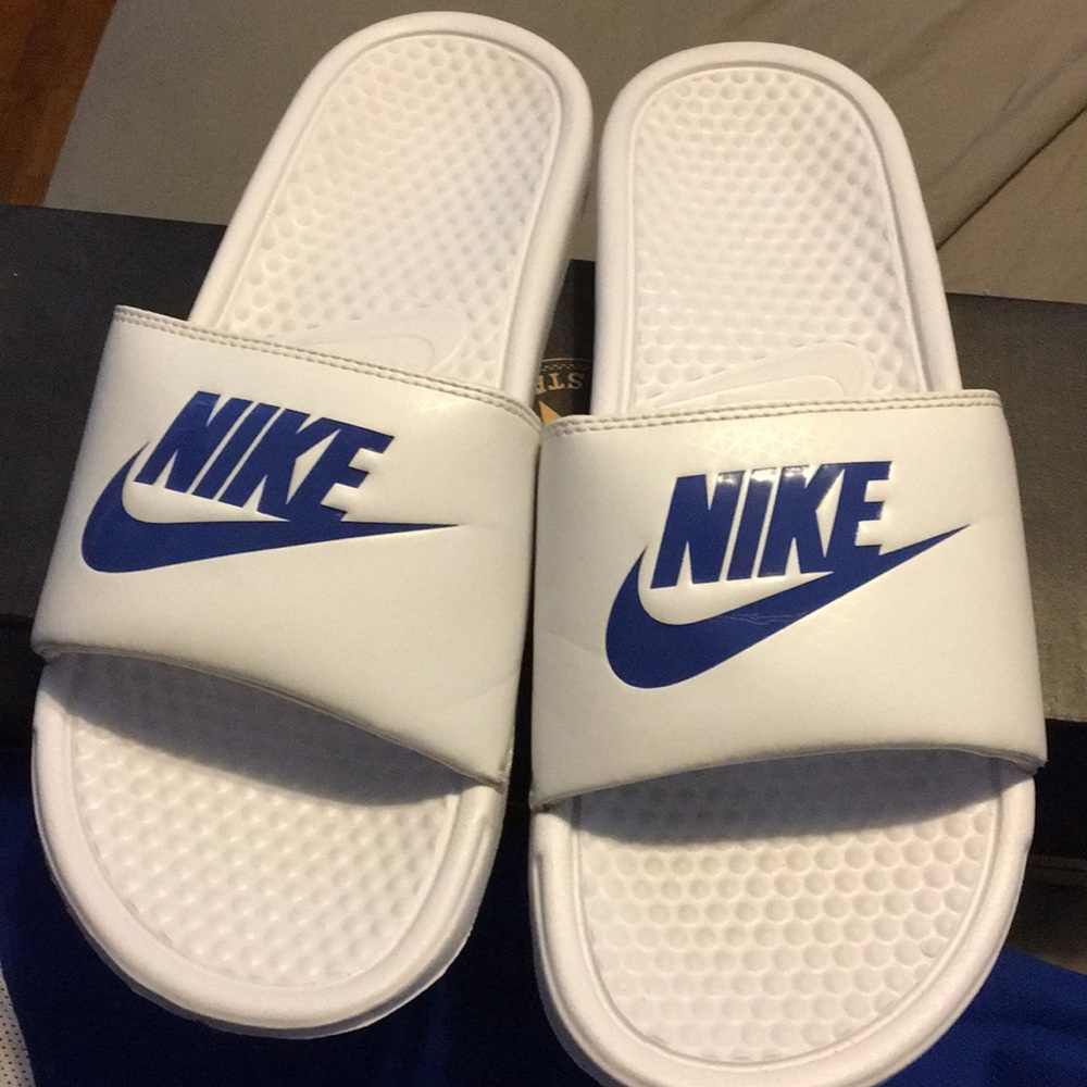 Nike slides